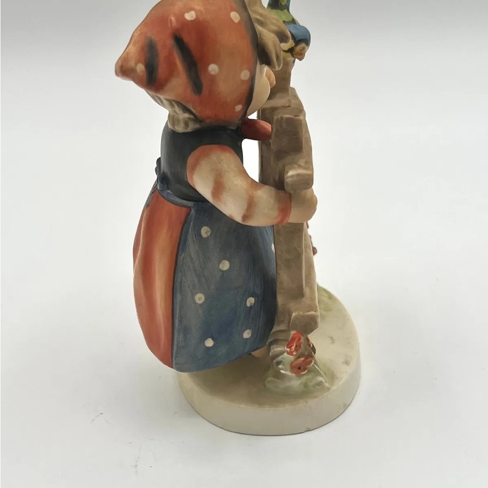 Goebel Hummel Signs of Spring #203/I Figure TMK-4 Girl Fence Bird - Picture 4 of 7